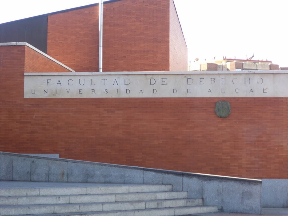 Facultad de Derecho de Alcala.jpg