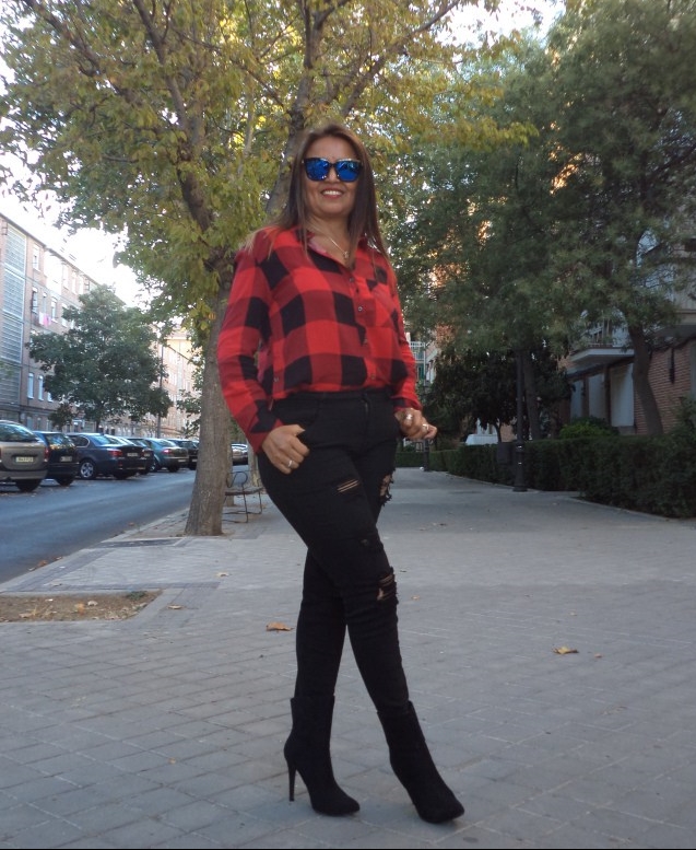 Camisa escocesa roja