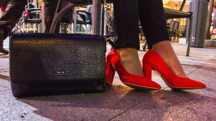 Zapatos salón tacón cuadrado