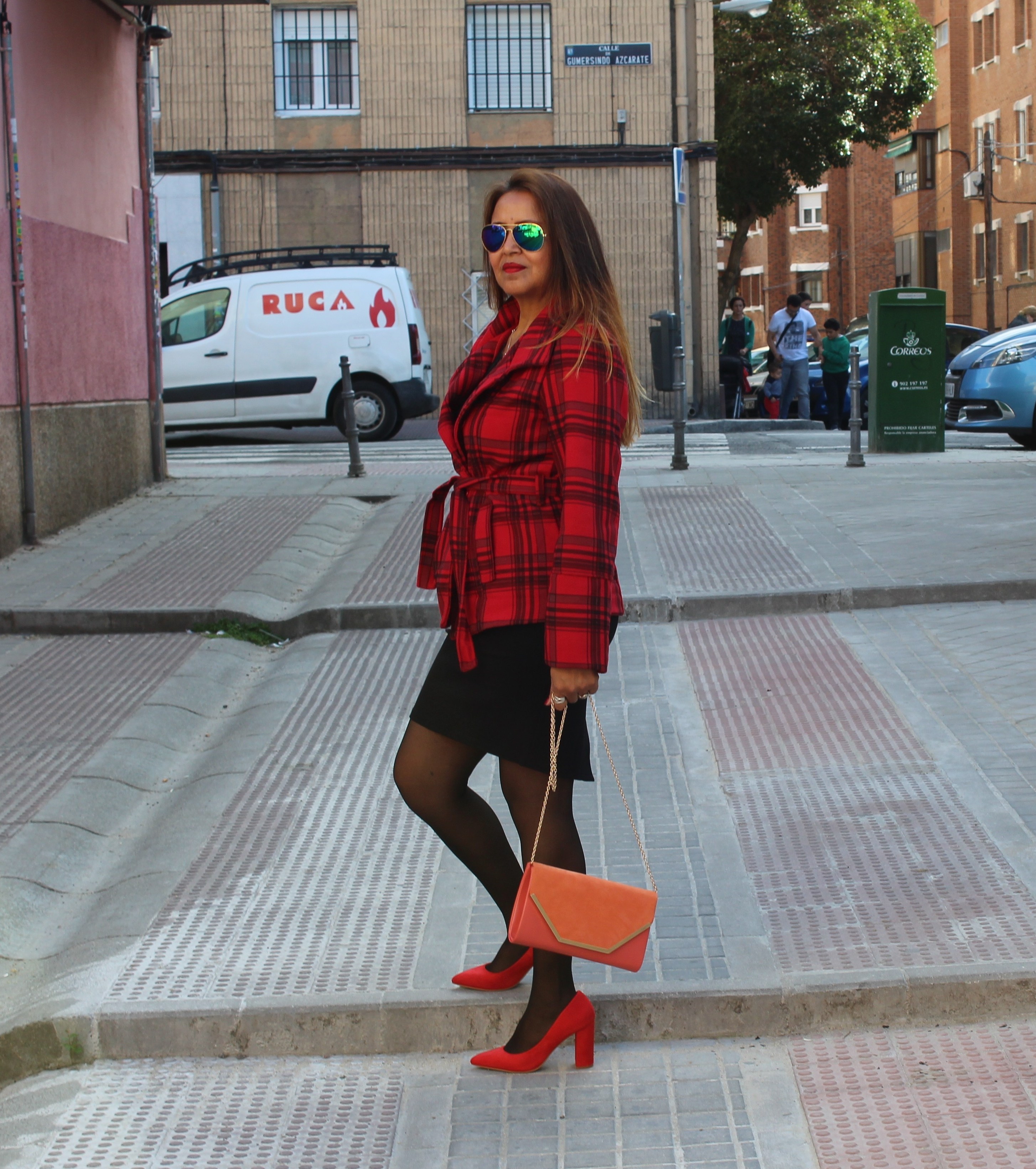 Abrigo Escoces atado.jpg