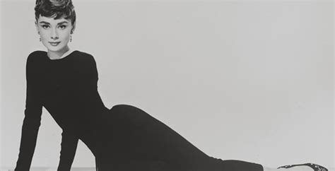 Pose al estilo audry