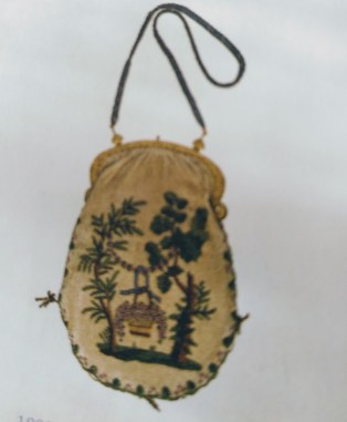 Bolso Limosnero o Ridiculo