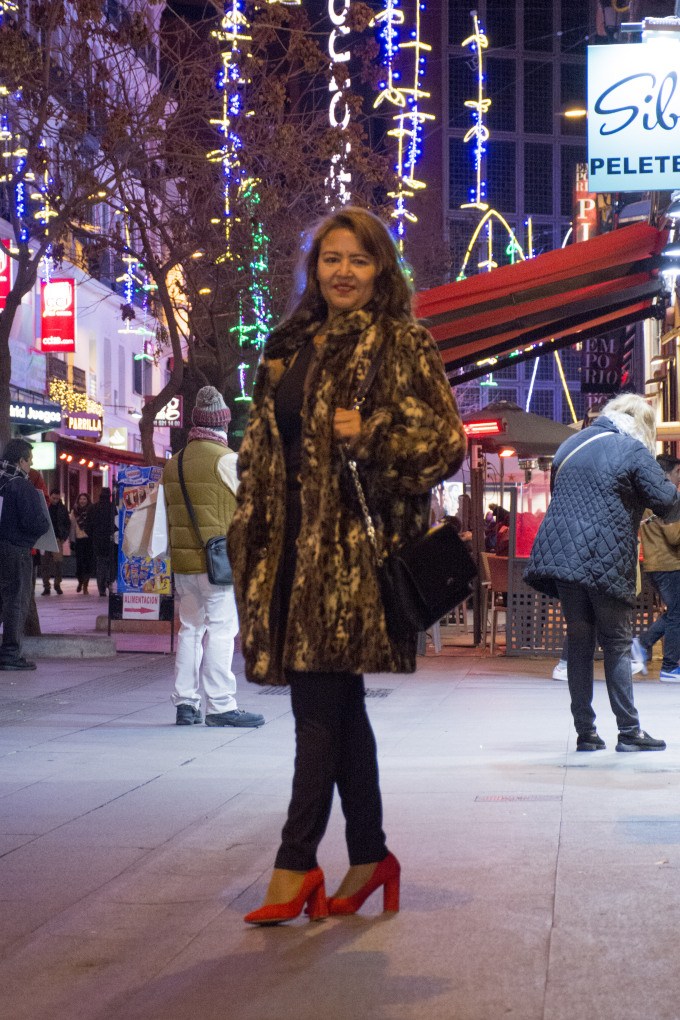 Abrigo Leopardo Mujer.jpg