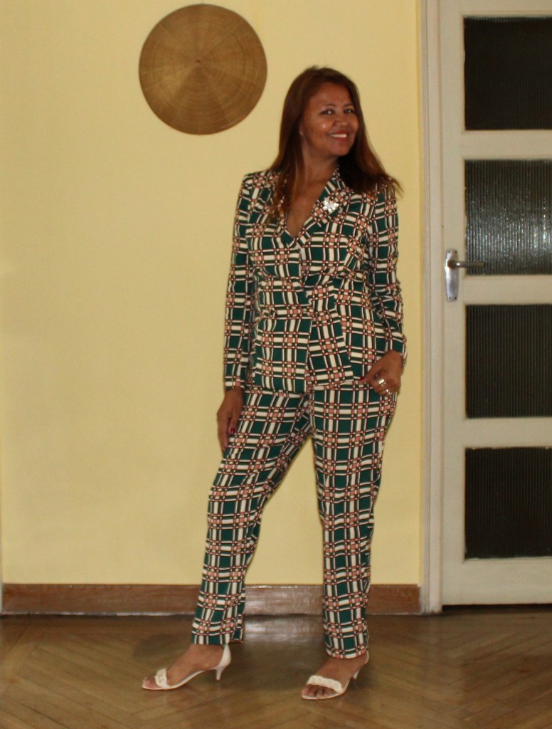 Conjunto de pantalon y chaqueta