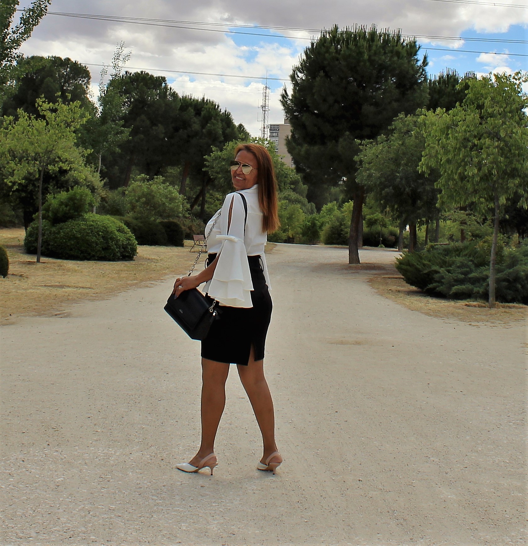 Outfit blanco y negro,