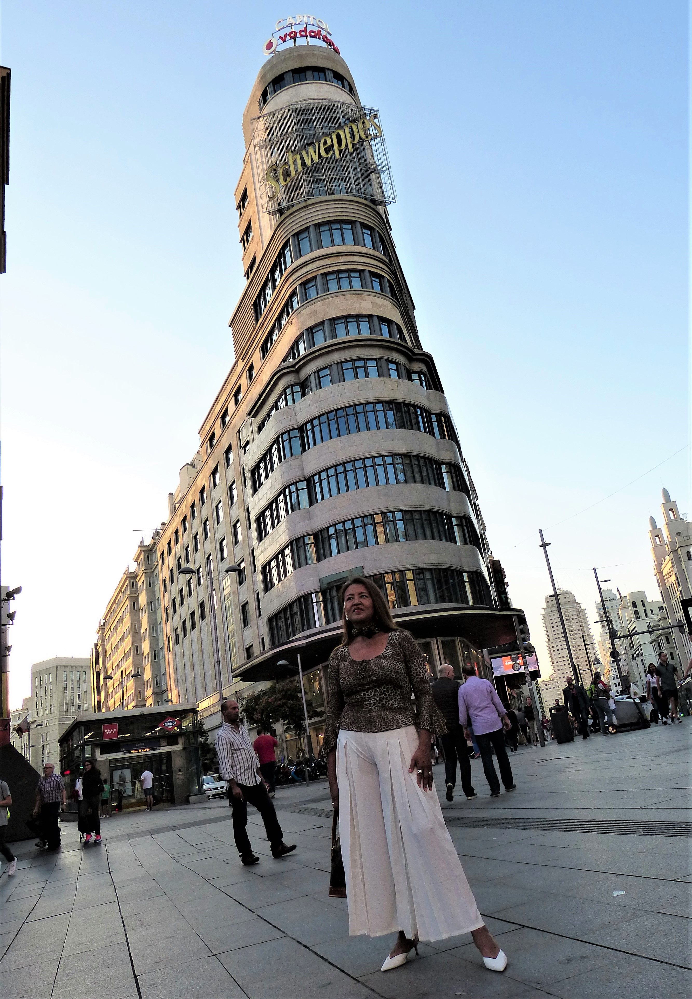 Pantalon palazzo abertura delantera