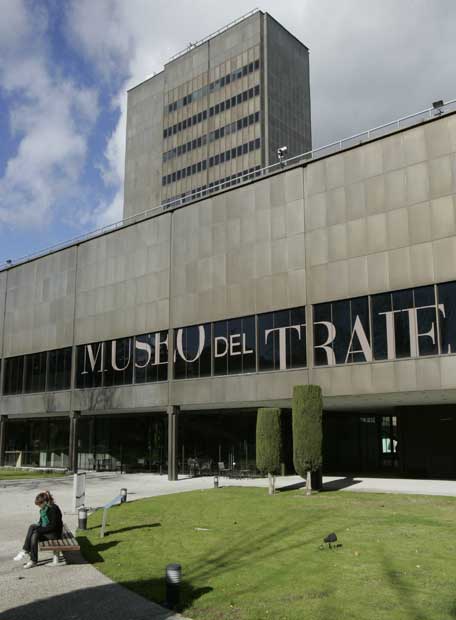 Museo del traje de Madrid España